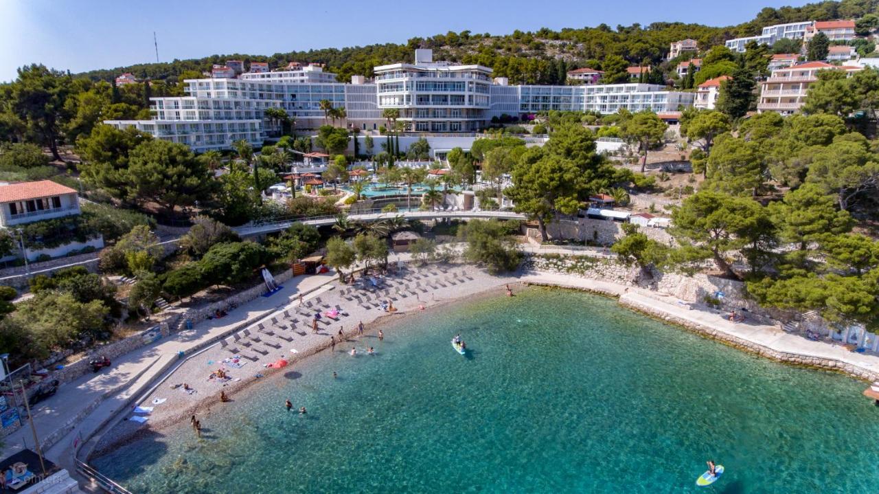 Luxor Hvar - Main Square Apartments Hvar Town Exterior photo